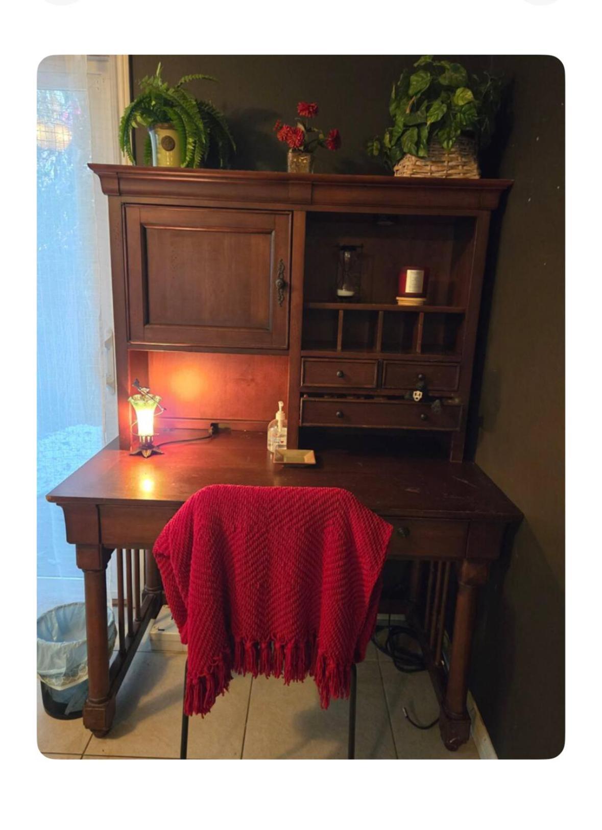 Charming Relaxed Staying